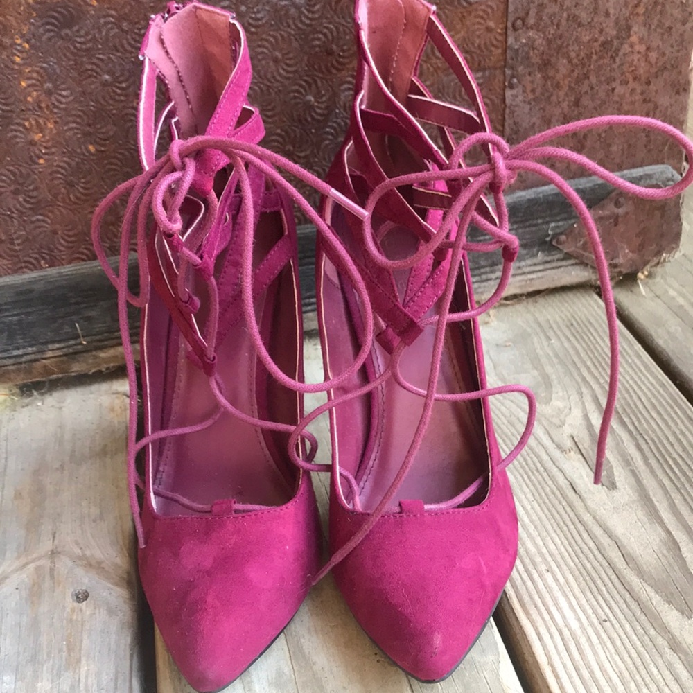 π₯³ Host Pick π₯³ - Charlotte Russe Stella Zip Back Heels Women size 8 - Picture 2 of 16